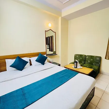 Silvershine Family Hotel- New Delhi Exterior photo