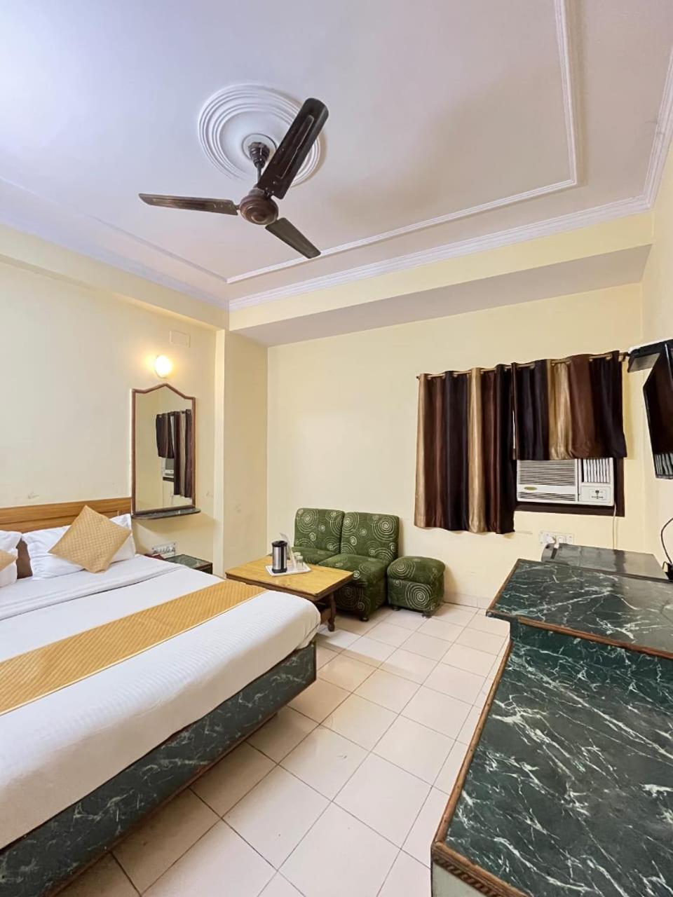 Silvershine Family Hotel-